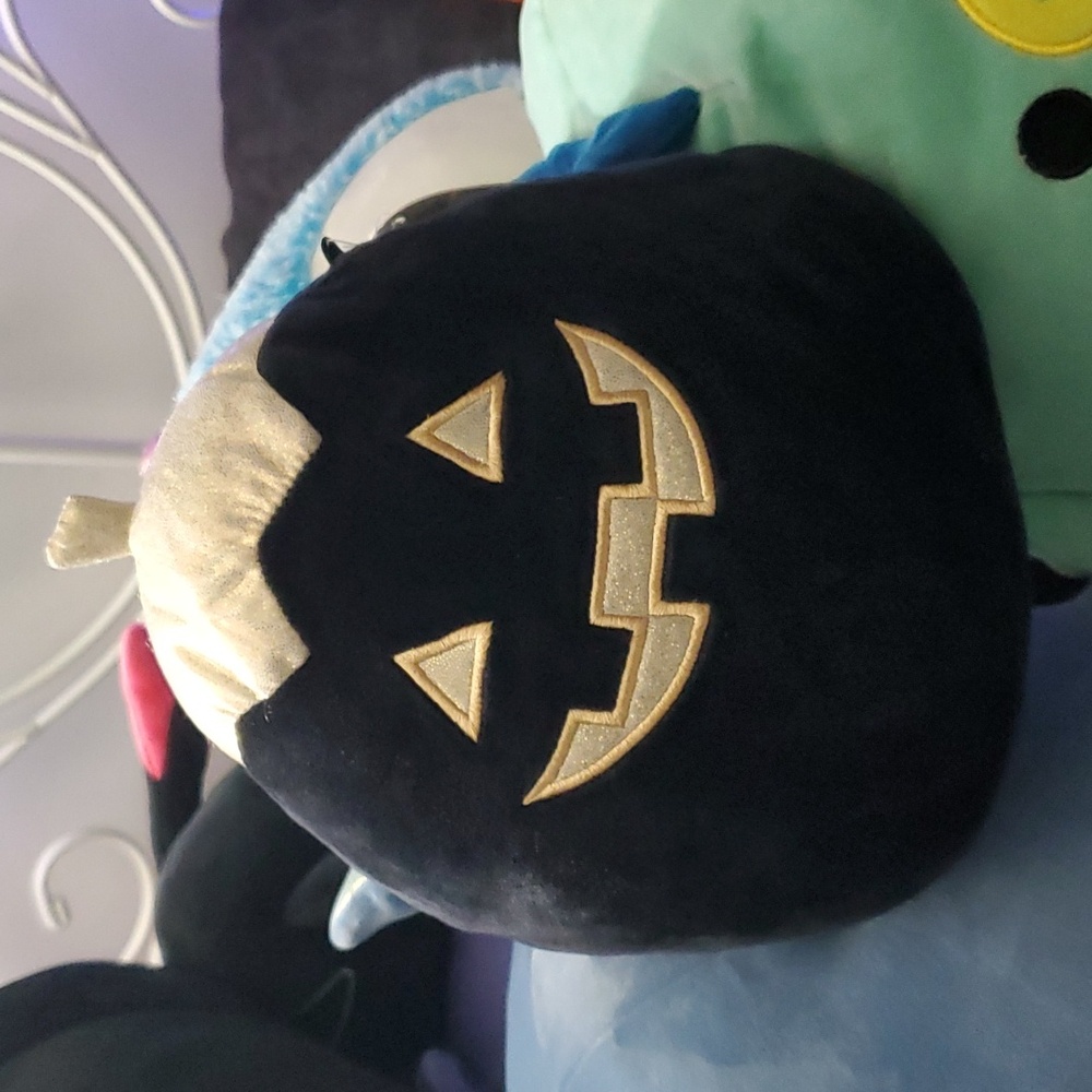 8" Black and Gold Paige Pumpkin Squishmallow